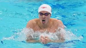 德州扑克高手动作很慢（德州扑克高手出手节奏偏慢）