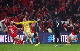 什么是大盲和小盲？德州扑克强制盲注的深层逻辑。（德州扑克大小盲详解：强制盲注的原理与本质）