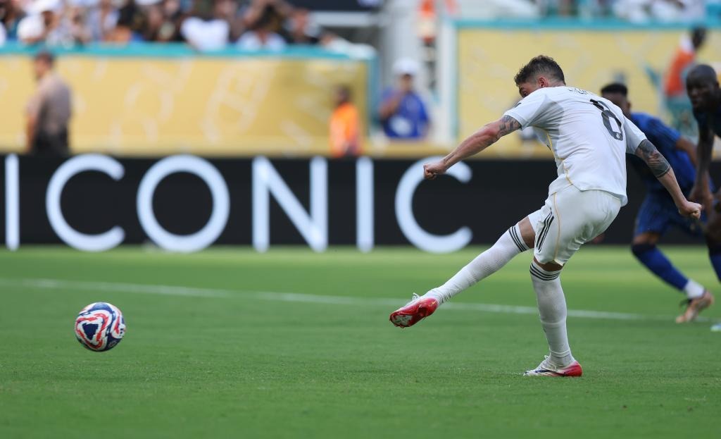 全运会排球女子成年组1／4交叉赛江苏女排完胜辽宁 挺进四强